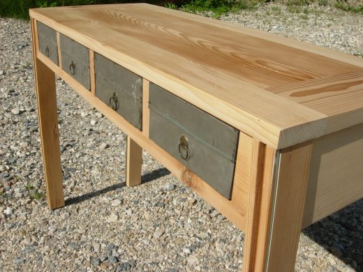 Table à tiroir en metal